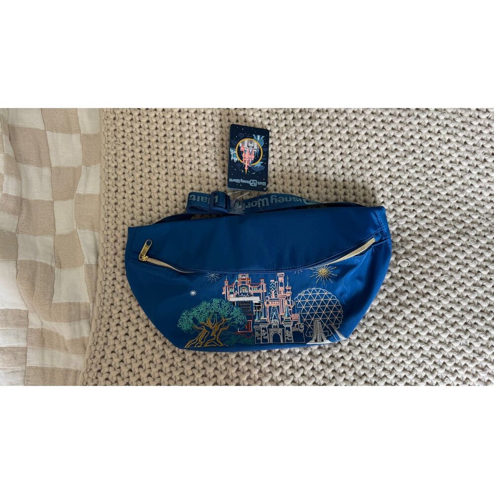 Walt Disney World Belt Bag/Fanny Pack Park Icons 2024 New With Tag